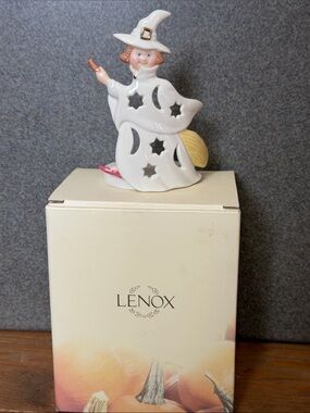 Lenox Flying Witch Tea light Candle Holder Halloween 4.5” Tall New in Box